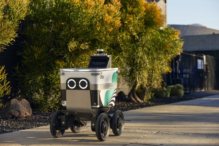 serve delivery robot