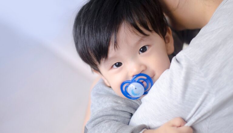 1050x600 generic enfant asie coree bebe tetine fe03e11791