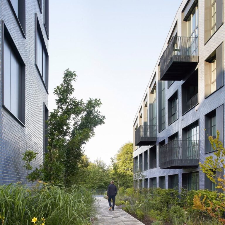 rubicon housing alison brooks architects residential architecture uk dezeen 2364 sq2 852x852