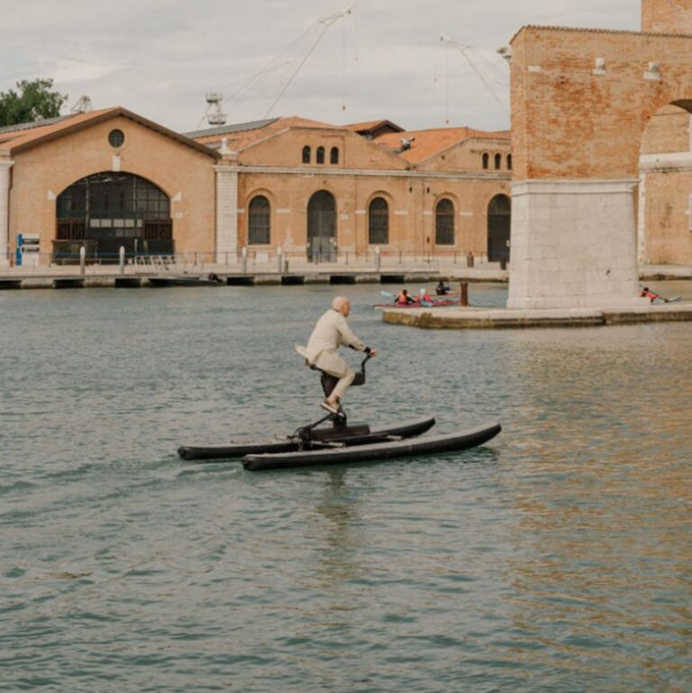 norman foster venice gateway water bike design dezeen 2364 col 0 852x853